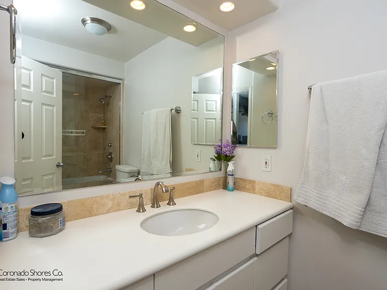 1710 Avenida Del Mundo #102 — Photo 13