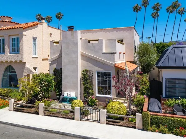 24 Via Di Roma Walk, Long Beach, CA 90803