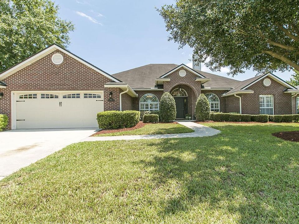 1st image of 4415 Pebble Brook Dr