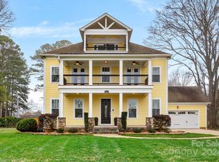 17031 Island View Dr, Cornelius, NC 28031