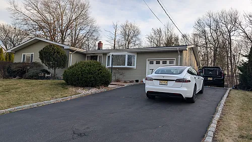 18 Midland Rd Photo 1