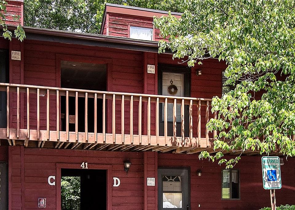 2nd image of 41 Berwynn Rd APT D2