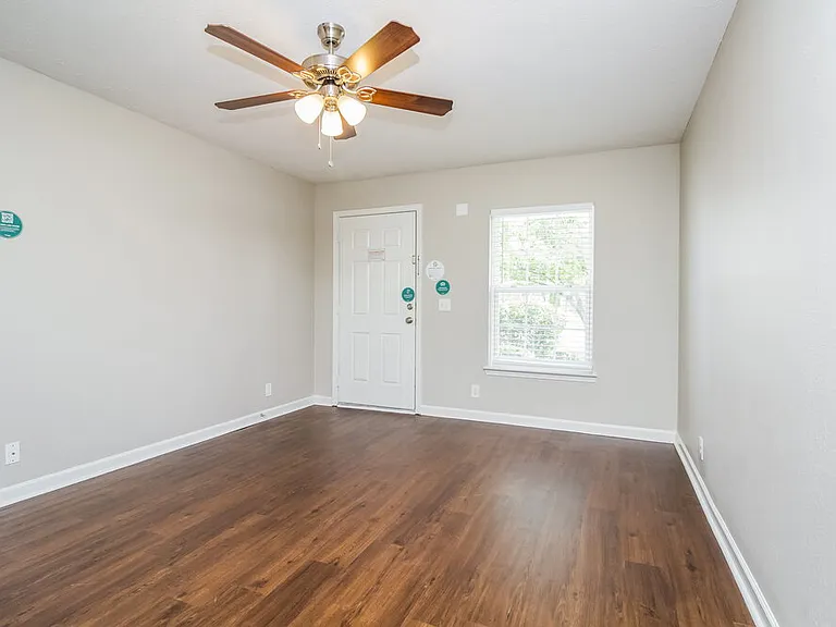 1120 Sima Shabat Ct — Photo 5