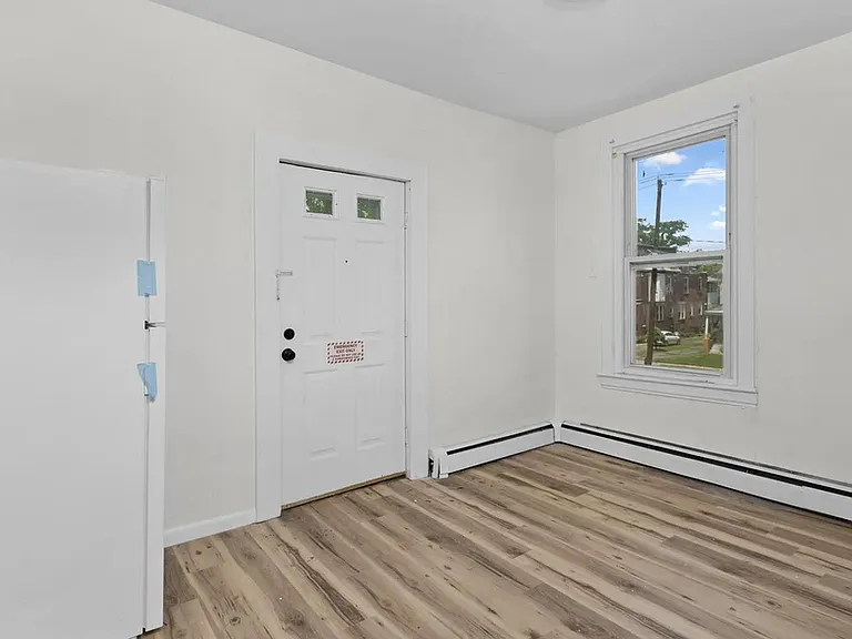 116 E Walnut Ave — Photo 8