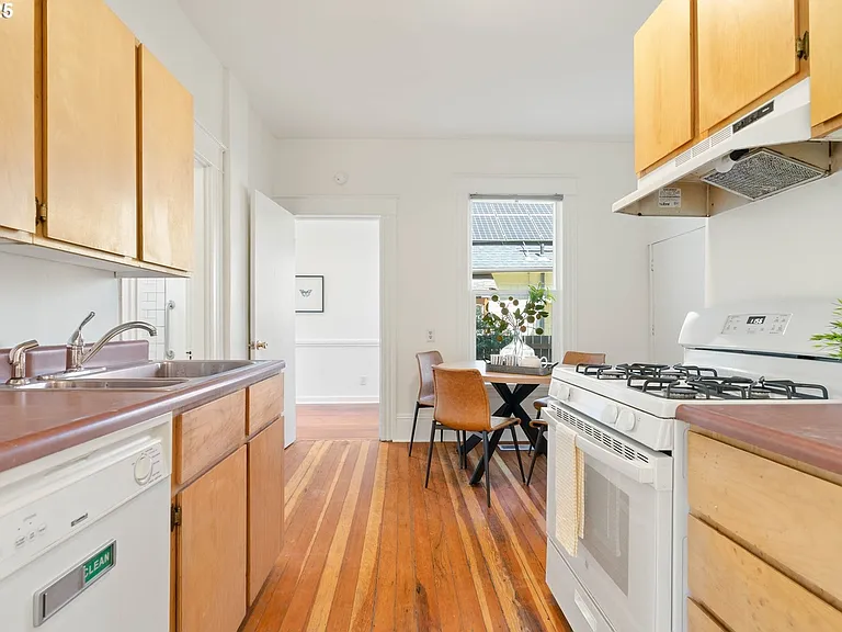 5705 N Albina Ave #1 — Photo 6