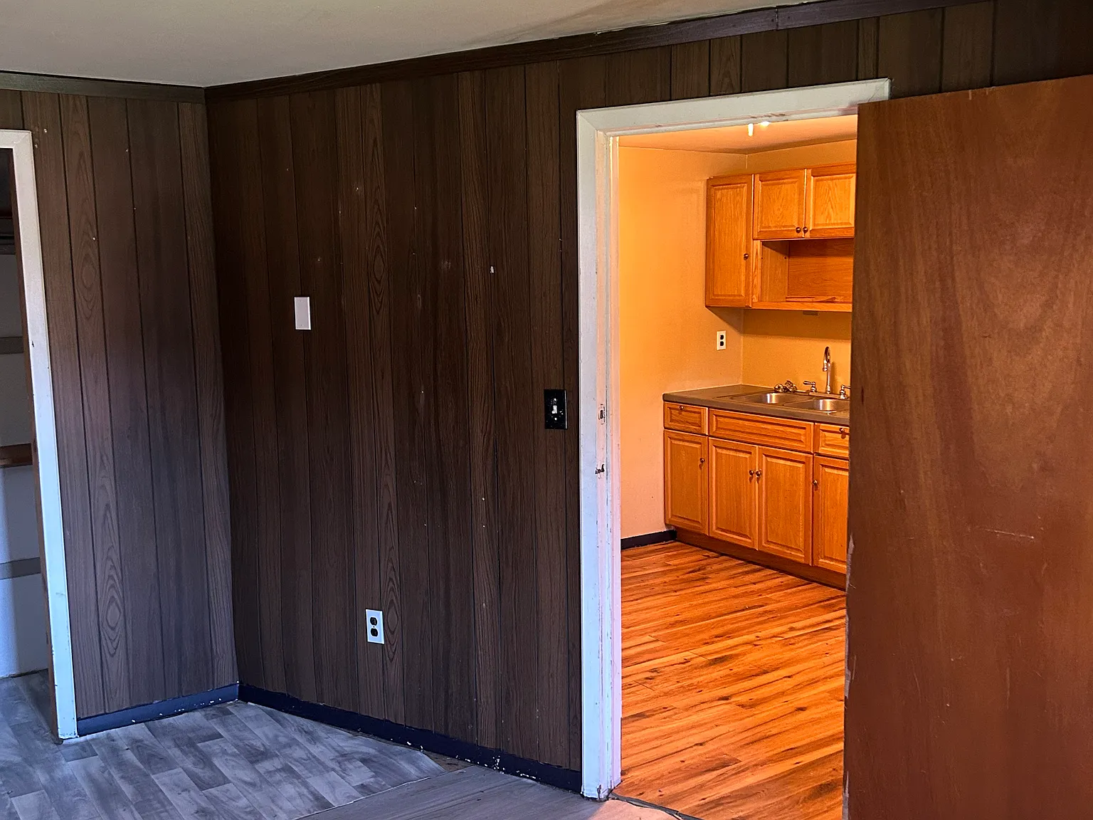 1 bed, 900 sqft, $900 — Photo 4