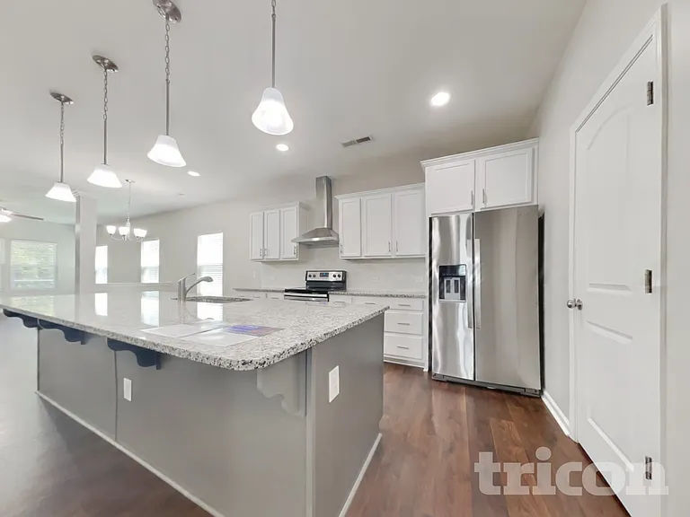 1064 Bitting Hall Cir — Photo 5
