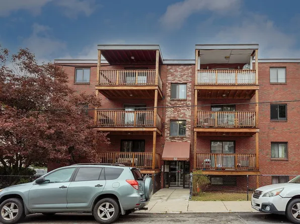 50 Seymour St APT 15, Roslindale, MA 02131