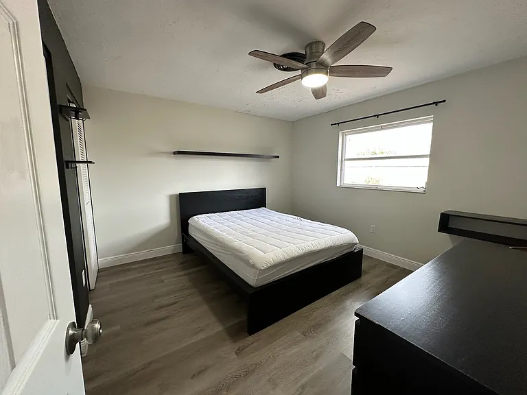 4444 Swift Rd #2 — Photo 2