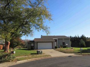 5730 N Eastvue Ct, Peoria, IL