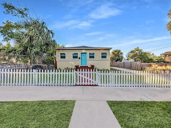 719 9th St, West Palm Beach, FL 33401