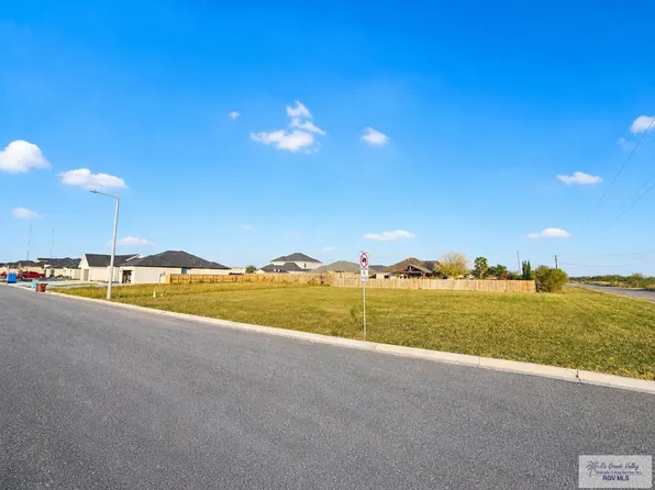 9000 New Orleans Ct, Los Fresnos, TX 78566