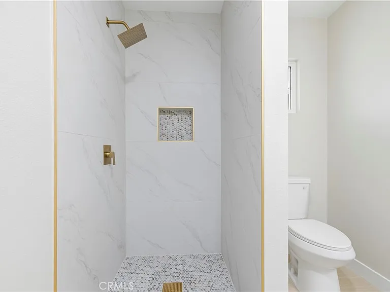 7108 Quakertown Ave — Photo 14