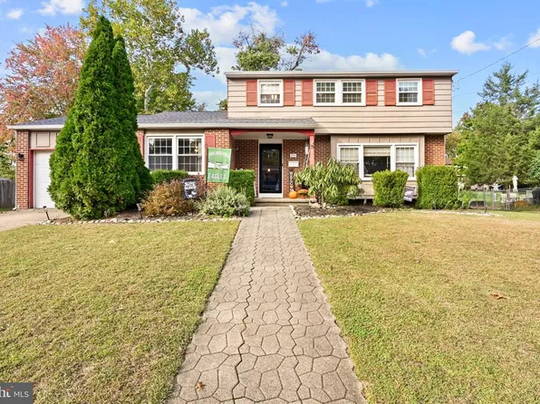 59 Greenwood Dr, Turnersville, NJ 08012