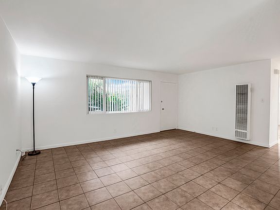 3rd image of 5823 Alameda Ave APT F