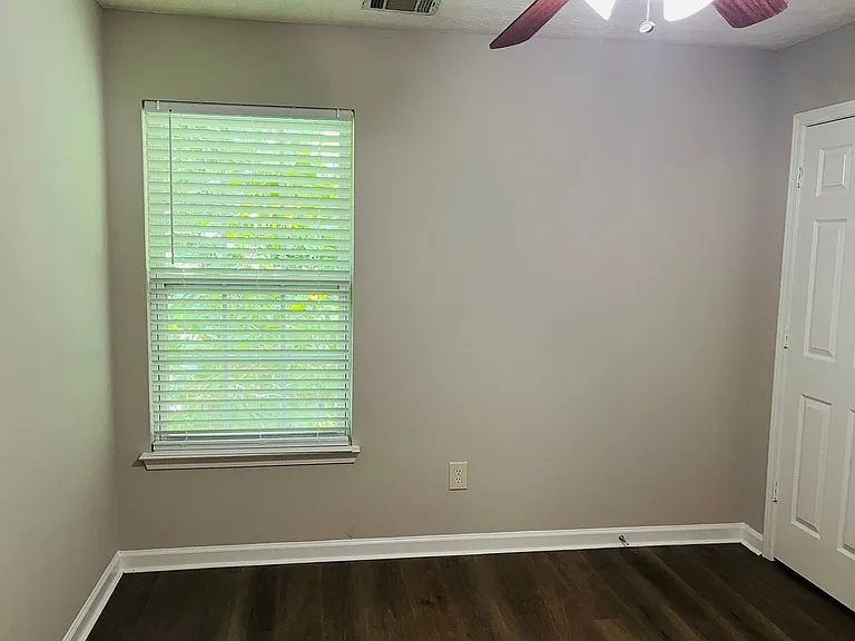 4014 Carisbrook Dr — Photo 28