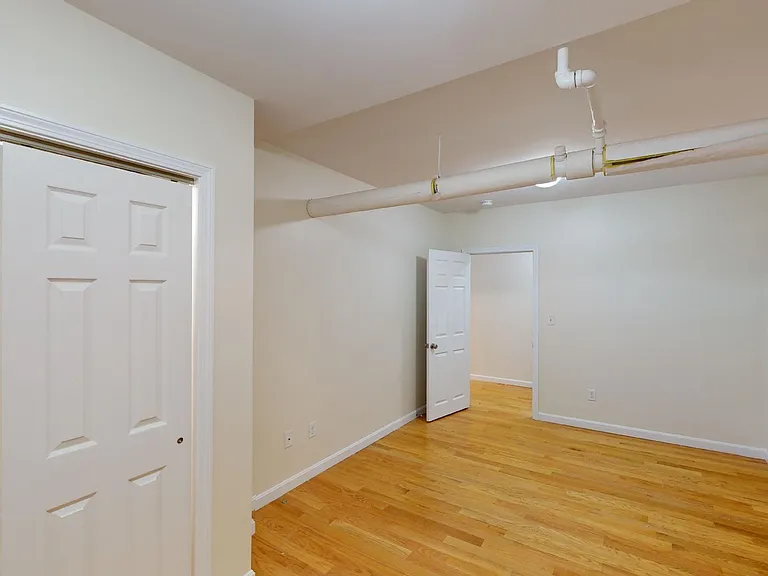1640 Commonwealth Ave — Photo 3