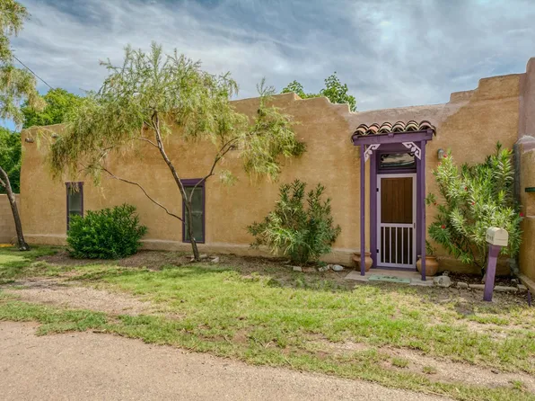 906 7th St, Tularosa, NM 88352
