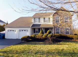 216 Red Maple Ct, Chalfont, PA 18914