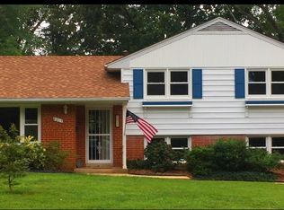 8017 Hatteras Ln, Springfield, VA 22151