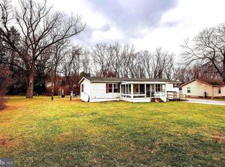 5576 Umbletown Rd, Gap, PA 17527