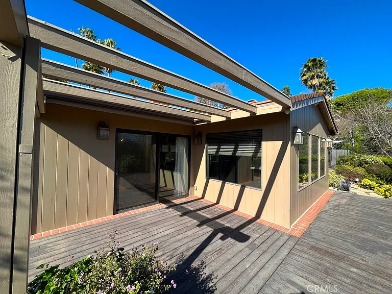 15451 Deerhorn Rd — Photo 23