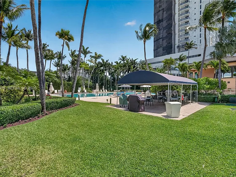 1413 Sunset Harbour Dr #209 — Photo 36