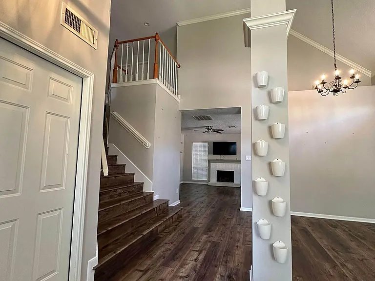 4907 Greenriver Valley Dr — Photo 5