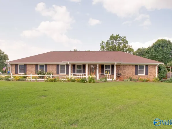 101 Rosa Lee Dr, Meridianville, AL 35759