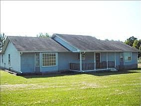 2nd image of 210 Leona Ln