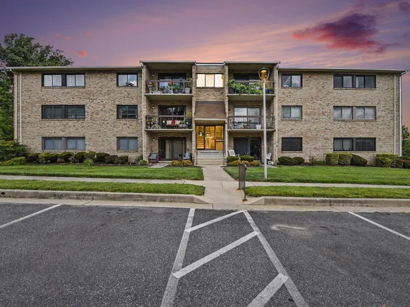3 Bristol Hill Ct APT C2, Baltimore, MD 21228