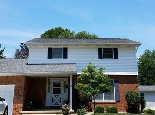 134 White Pines Cir, Decatur, IL 62521