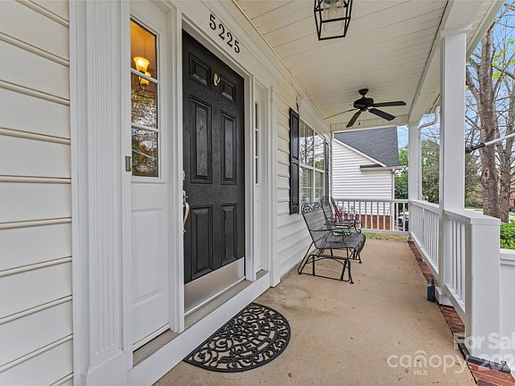 5th image of 5225 McChesney Dr