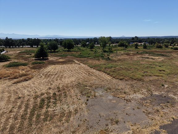 2nd image of 3621 Rhonda Rd