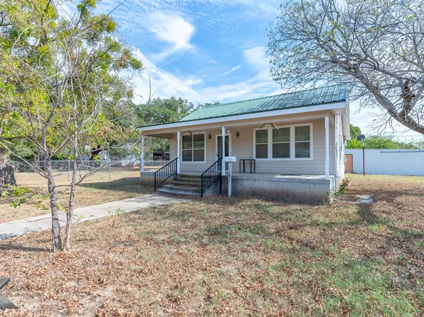1109 W 10th St, Cisco, TX 76437