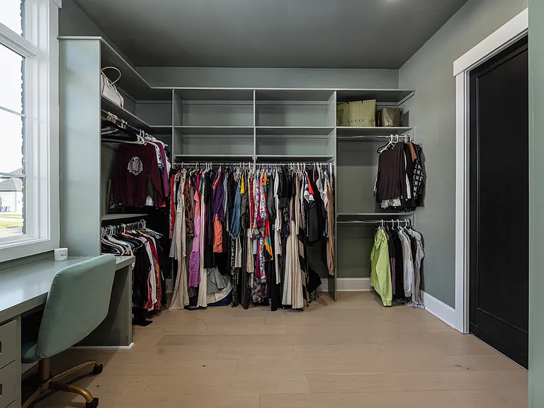 10119 Laurier Ln — Photo 43