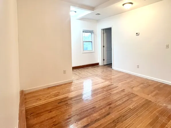 58 Knight St Floor 2, Providence, RI 02909