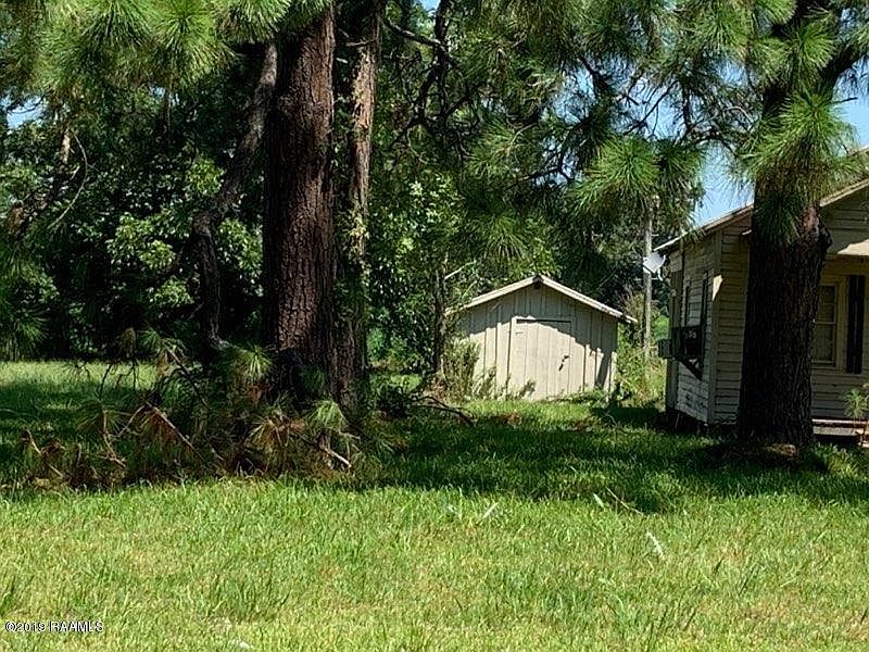 2nd image of 1197 Division Rd