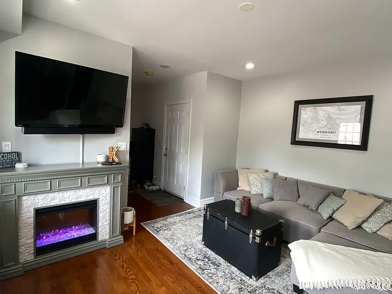 6309 N Albany Ave #2A — Photo 3