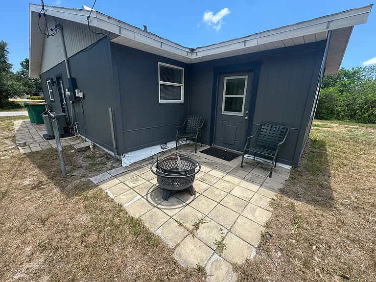11028 Corrigan Ave — Photo 7