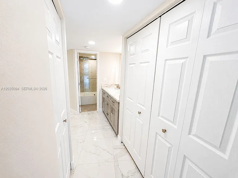 3301 N Country Club Dr #305 — Photo 16