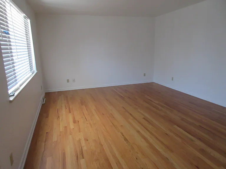 12373 W 60th Pl — Photo 6