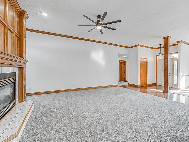 2467 S York Ave — Photo 5