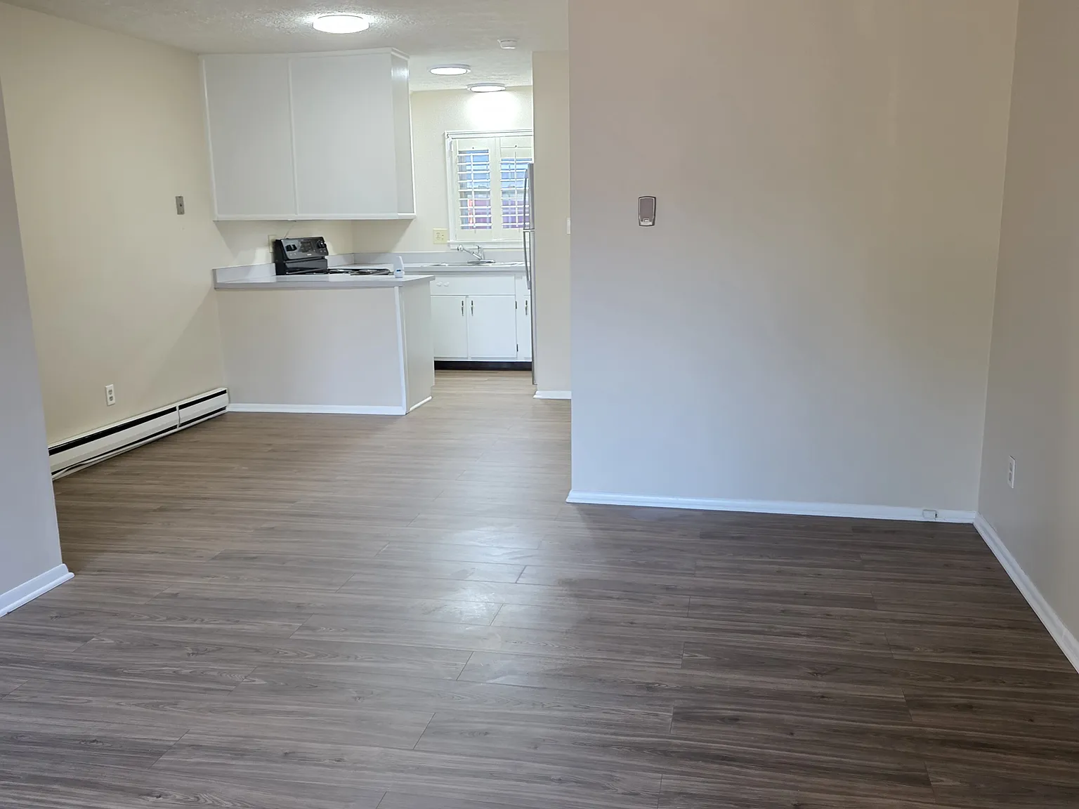 2 bed, 1.5 bath, 1020 sqft, $1,325 — Photo 4