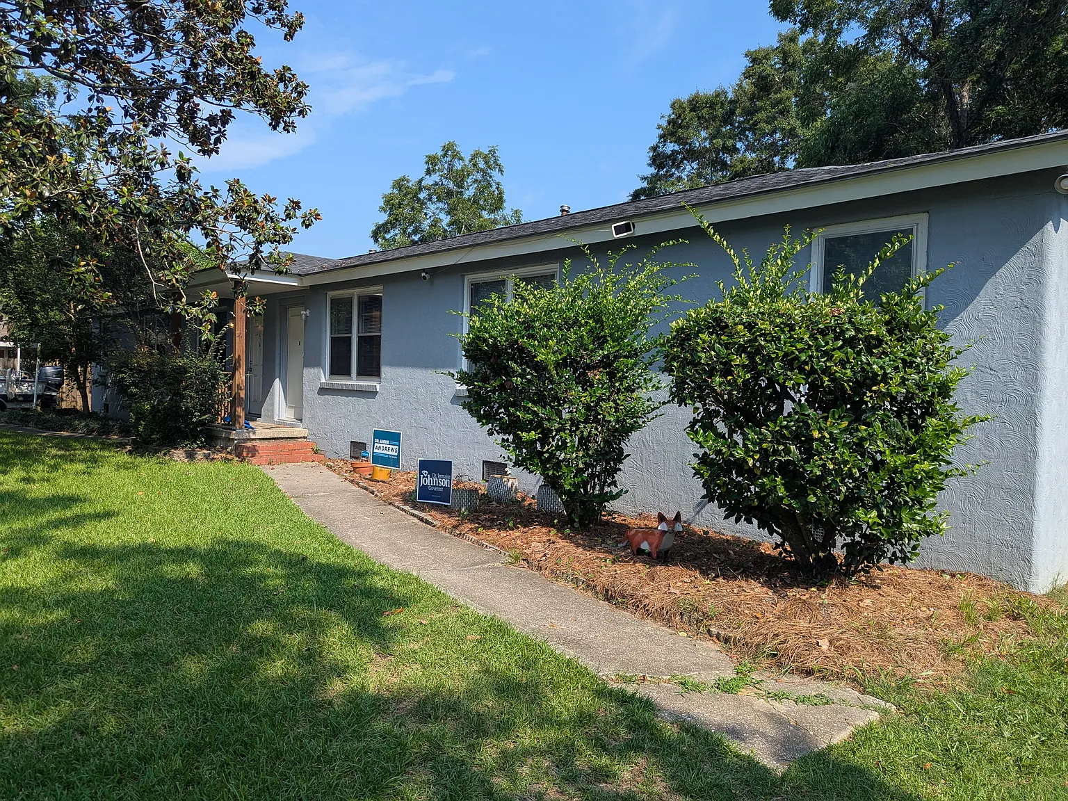 3 bed, 1.5 bath, 1000 sqft, $2,350 — Photo 3