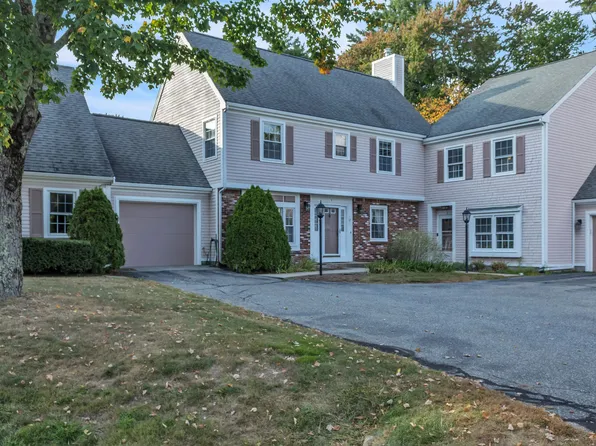 2 Pheasant Run Lane, Stratham, NH 03885