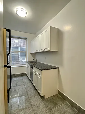 Rented by Bond New York | media 3