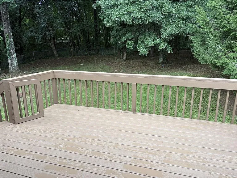 5045 Bayberry Ct — Photo 3
