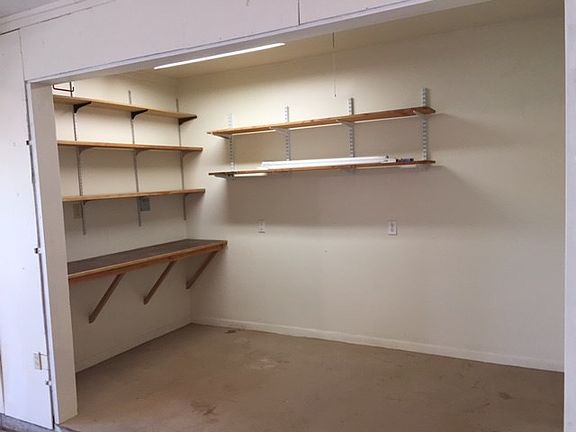 5th image of 425 Southern Oaks Dr