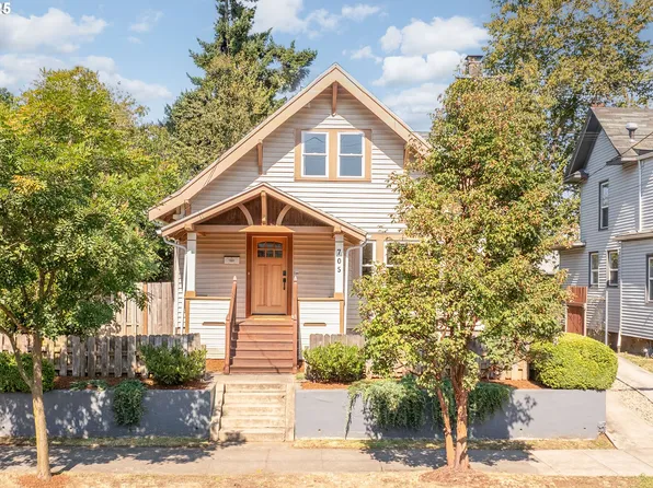 705 N Alberta St, Portland, OR 97217